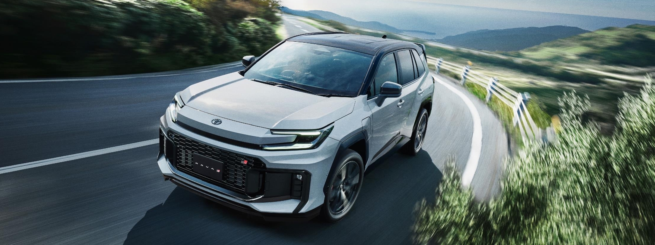 GR SPORT（プラグインハイブリッド）